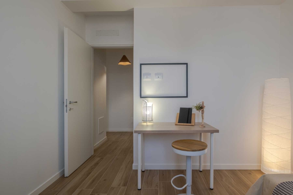 018-Home-staging-vendita-vendere-casa-a-Lonato-del-Garda-Gallery-CAMERA-SINGOLA